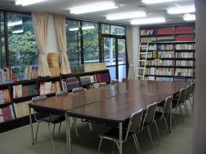 広野公民館図書談話室