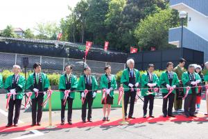 八十八夜茶摘みテープカット