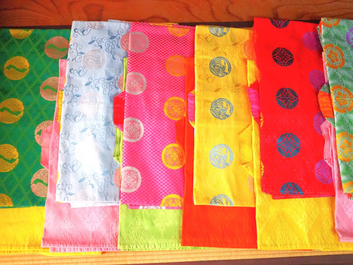 平安装束　袿（うちき）