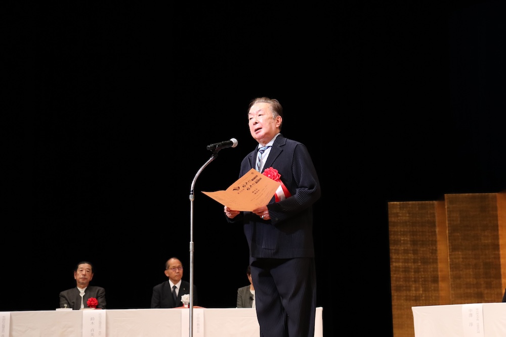 選考委員会の委員長の講評