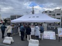 駅西口オープンスペースでのまちづくりオープンハウスの様子