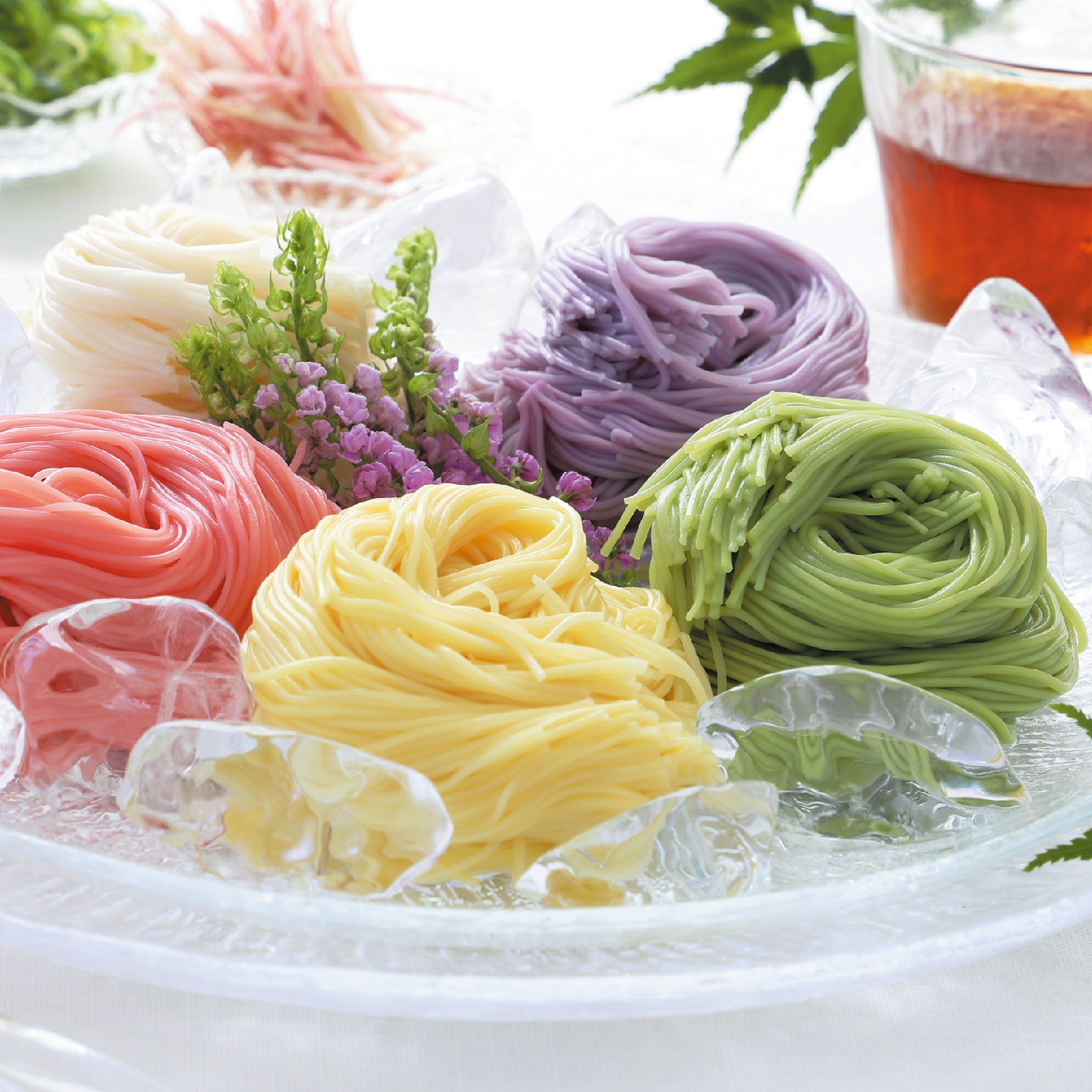 カラフルそうめん