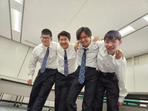 実行委員の4人の写真