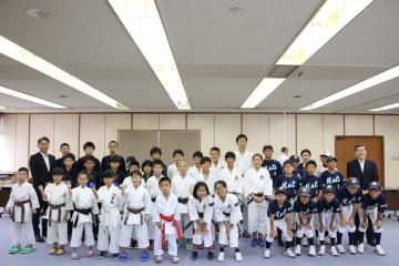 上記の全国大会に出場する選手の皆さんの画像