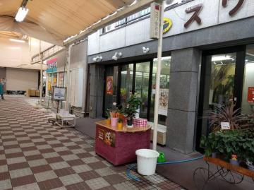 タウン100番街の風景:2