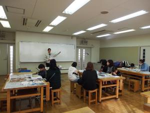 平安時代の銅鏡製作体験の様子1